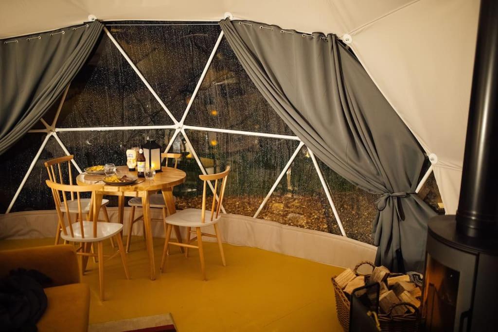 Tonic At The Little Retreat, Pembrokeshire Appartamento